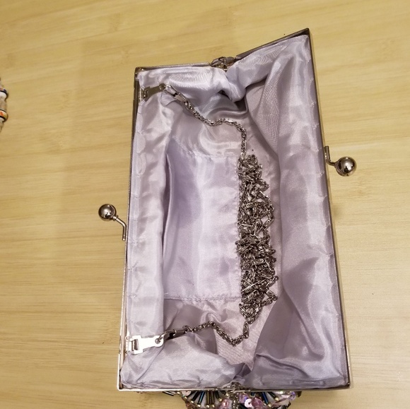 Beaded Clutch *sparkly!* - Picture 5 of 5